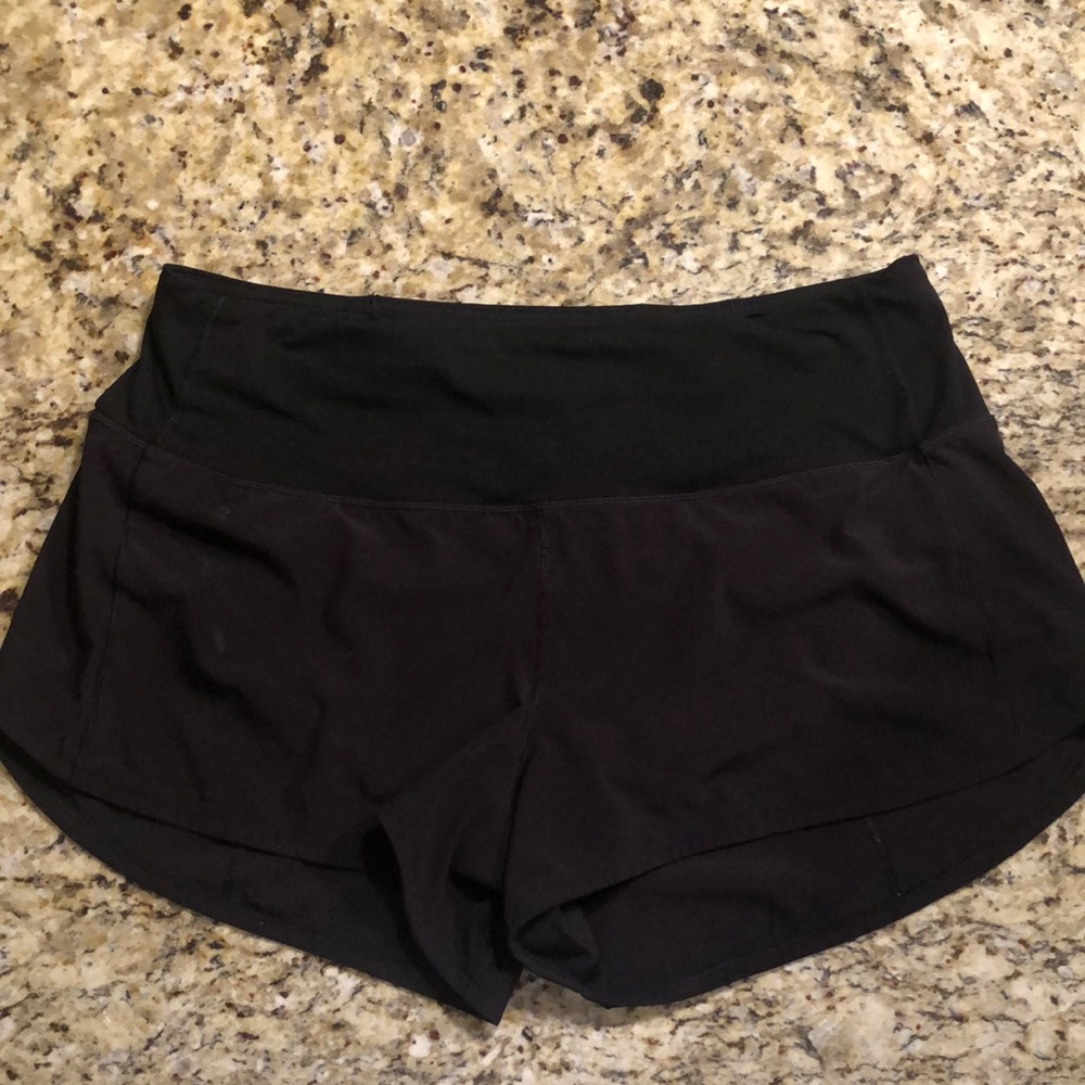 Lululemon black high rise 2.5 in Speed up shorts